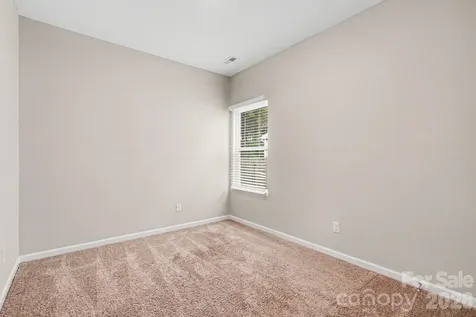 1029 Culver Spring Way Charlotte NC 28215