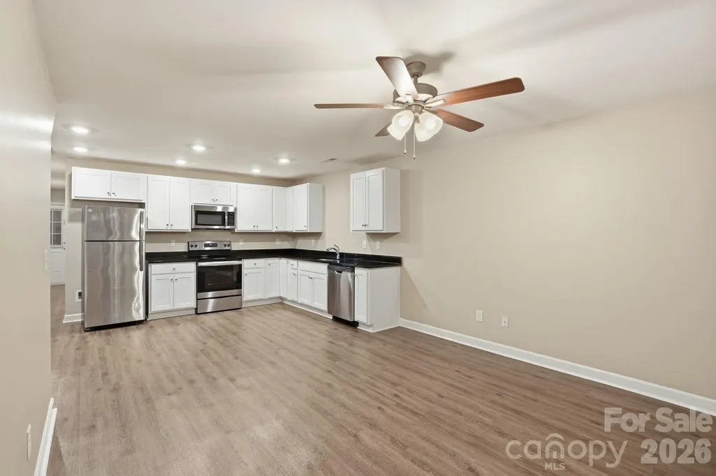 719 Hillside Street Kannapolis NC 28083