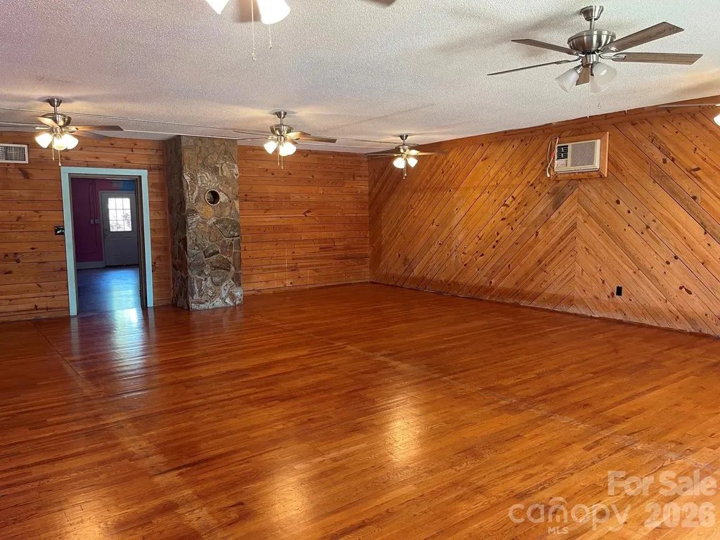 8341 W Franklin Street Mount Pleasant NC 28124