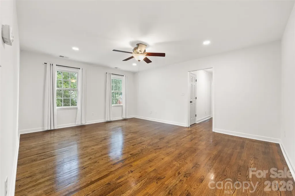 5617 Hillbrook Drive Charlotte NC 28226