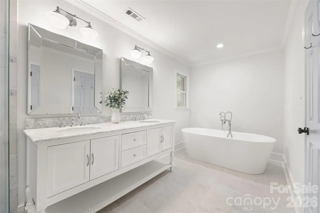 5617 Hillbrook Drive Charlotte NC 28226