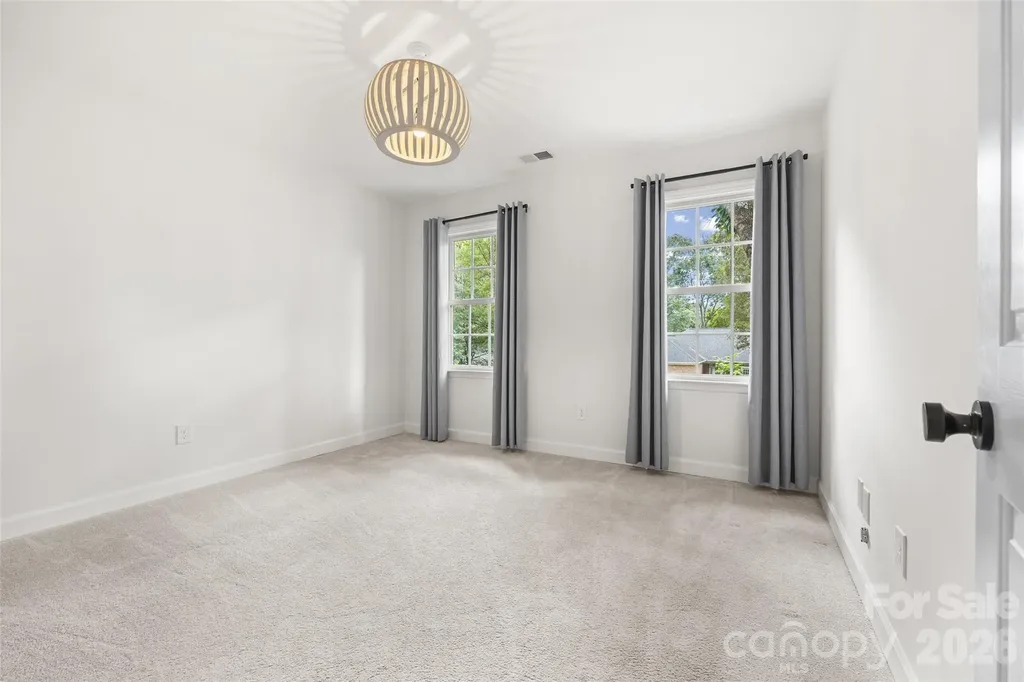 5617 Hillbrook Drive Charlotte NC 28226