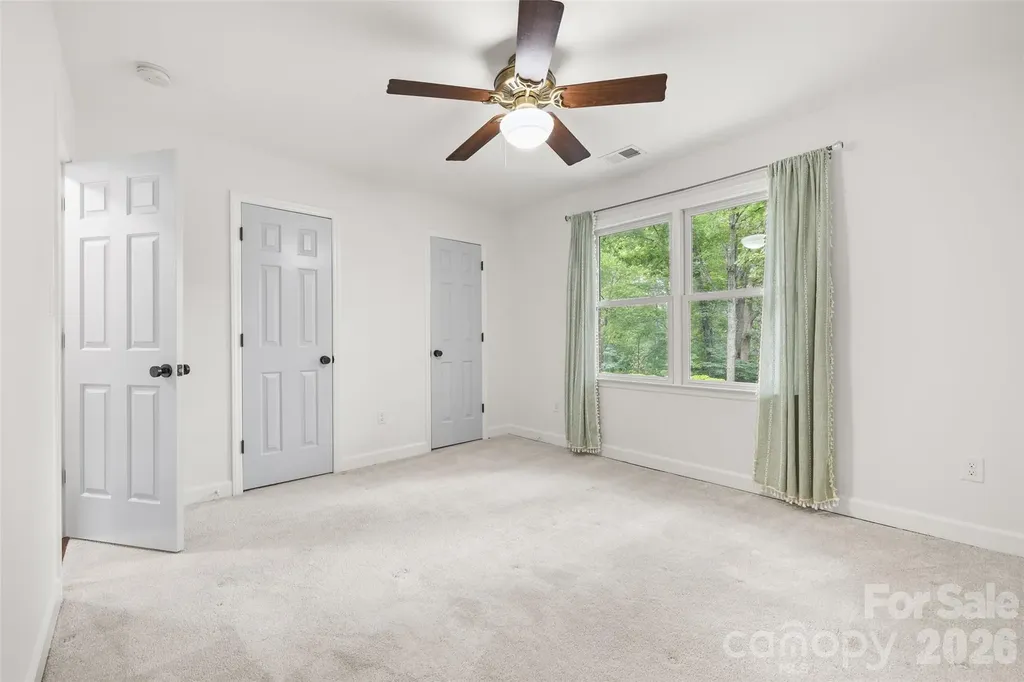 5617 Hillbrook Drive Charlotte NC 28226