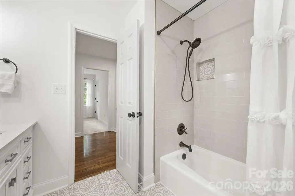 5617 Hillbrook Drive Charlotte NC 28226