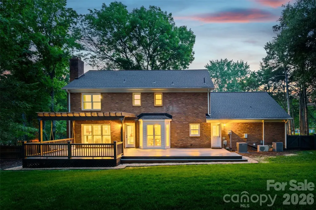 5617 Hillbrook Drive Charlotte NC 28226