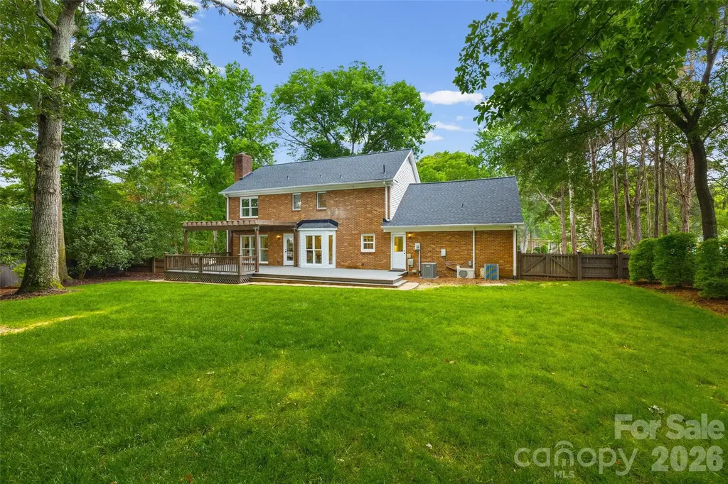 5617 Hillbrook Drive Charlotte NC 28226