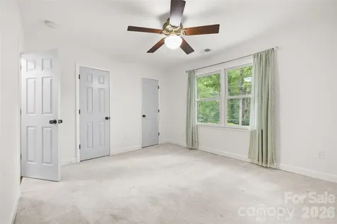 5617 Hillbrook Drive Charlotte NC 28226