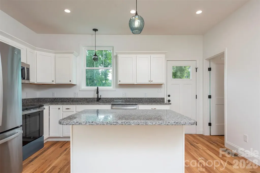 6 Berry Crest Lane Arden NC 28704