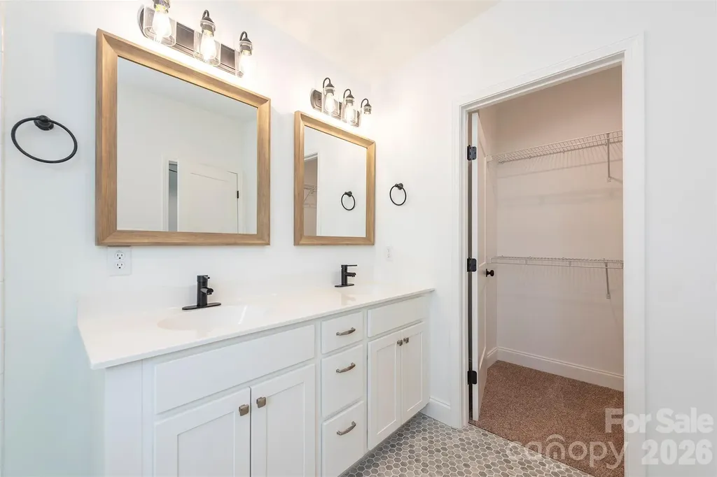 6 Berry Crest Lane Arden NC 28704