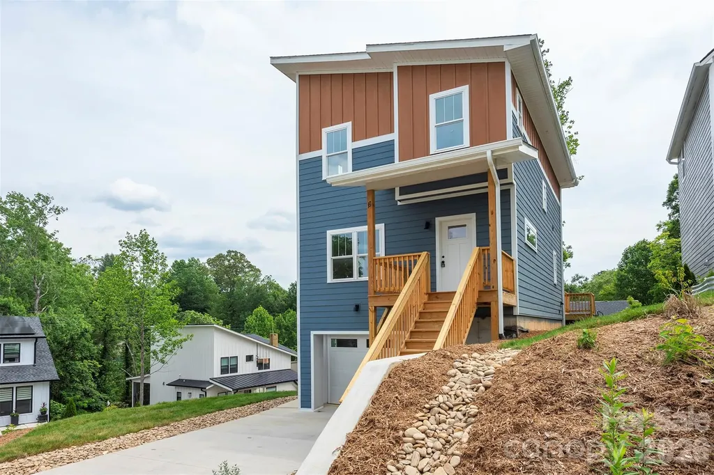 6 Berry Crest Lane Arden NC 28704
