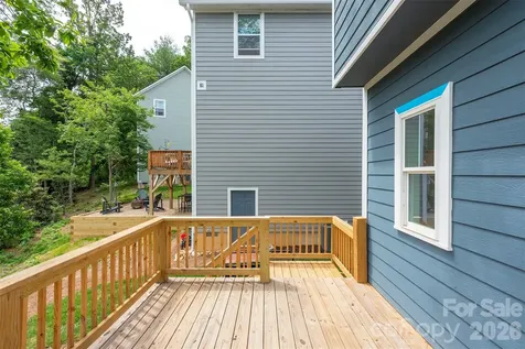 6 Berry Crest Lane Arden NC 28704