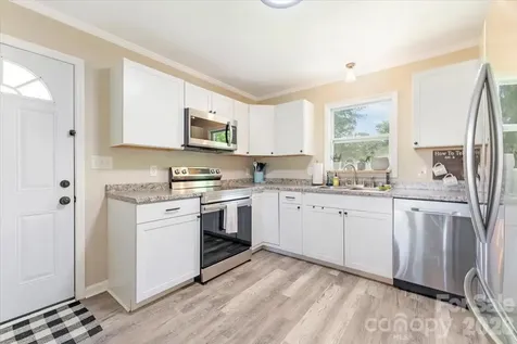 2294 Country Club Drive Lancaster SC 29720