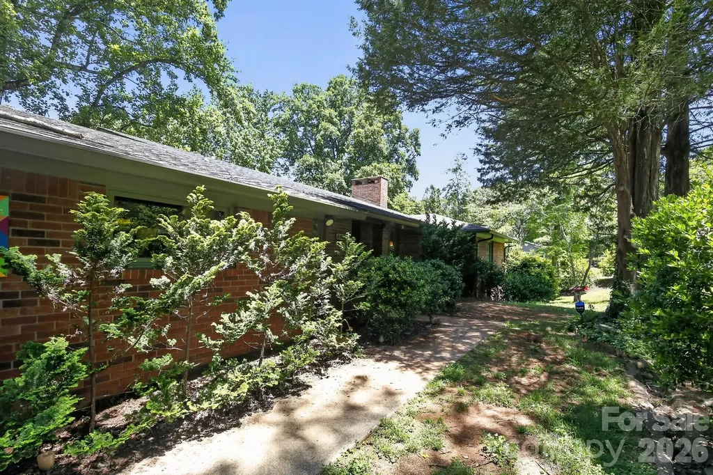 186 Catherine Drive Columbus NC 28722