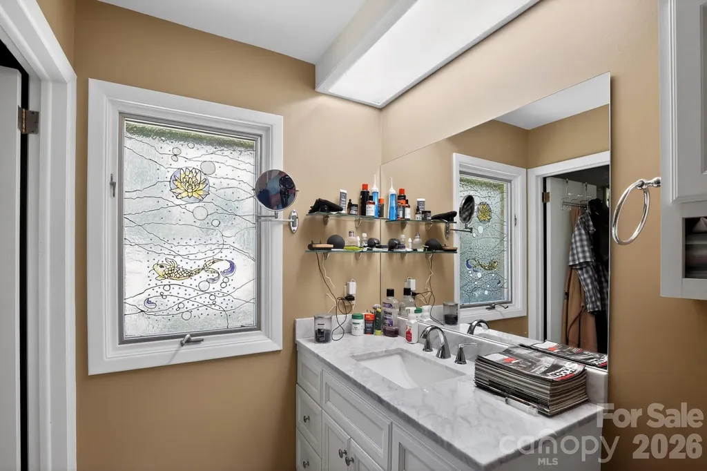186 Catherine Drive Columbus NC 28722