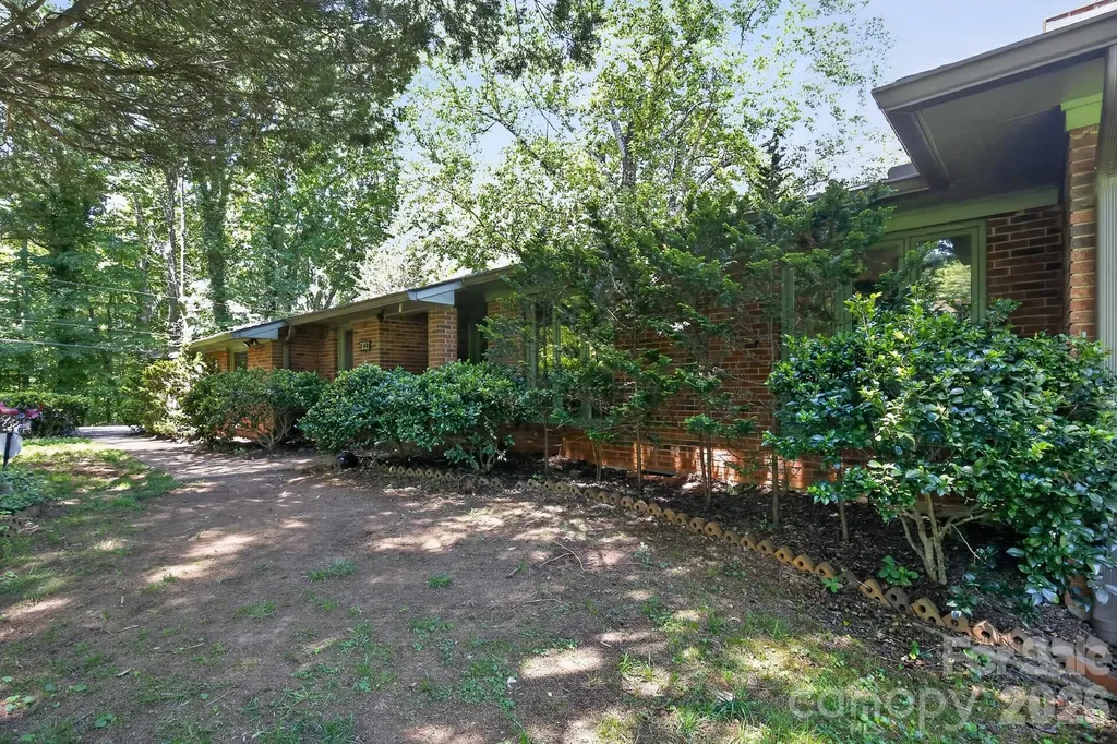 186 Catherine Drive Columbus NC 28722
