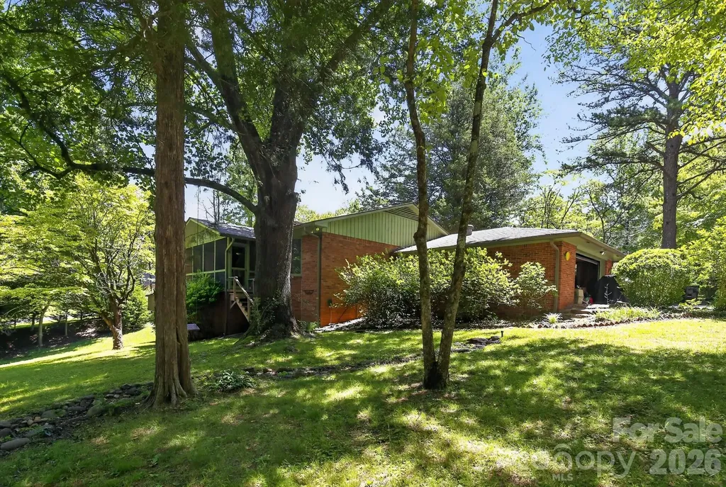 186 Catherine Drive Columbus NC 28722