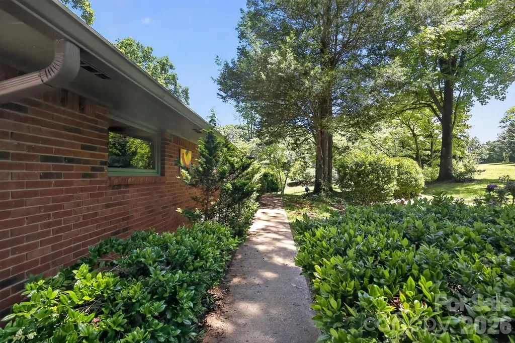 186 Catherine Drive Columbus NC 28722
