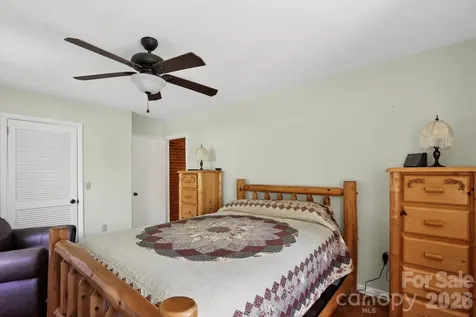 186 Catherine Drive Columbus NC 28722
