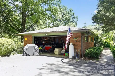 186 Catherine Drive Columbus NC 28722