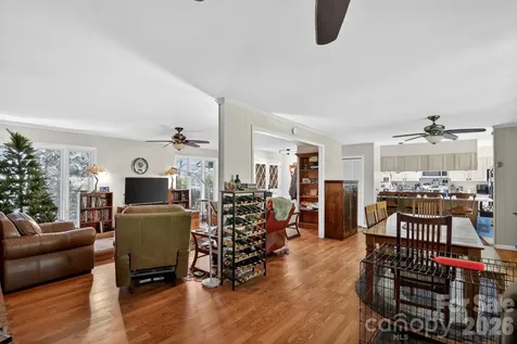 186 Catherine Drive Columbus NC 28722