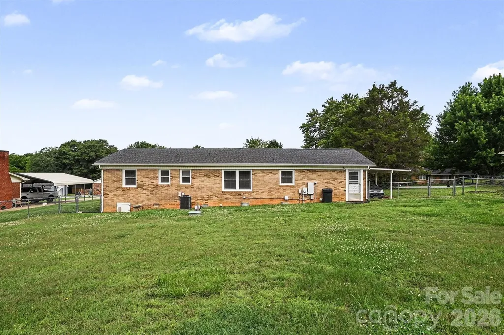 5111 Hawthorne Lane Shelby NC 28152