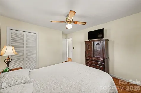5111 Hawthorne Lane Shelby NC 28152
