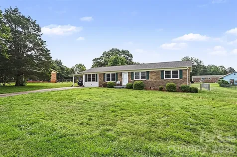 5111 Hawthorne Lane Shelby NC 28152