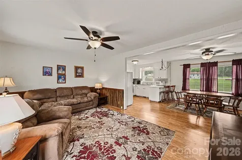 5111 Hawthorne Lane Shelby NC 28152