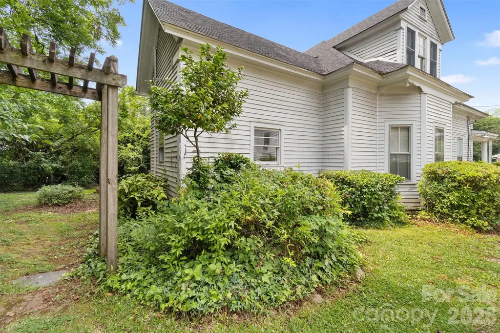 215 S Rutherford Street Wadesboro NC 28170