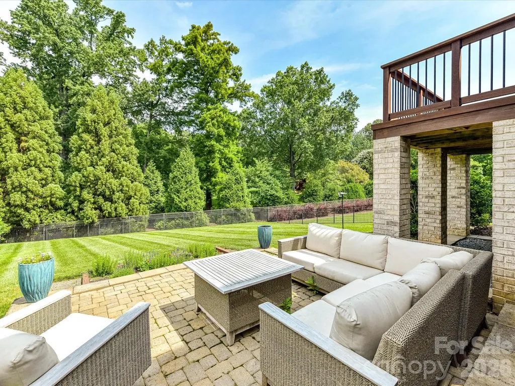 2244 Rock Creek Drive Charlotte NC 28226