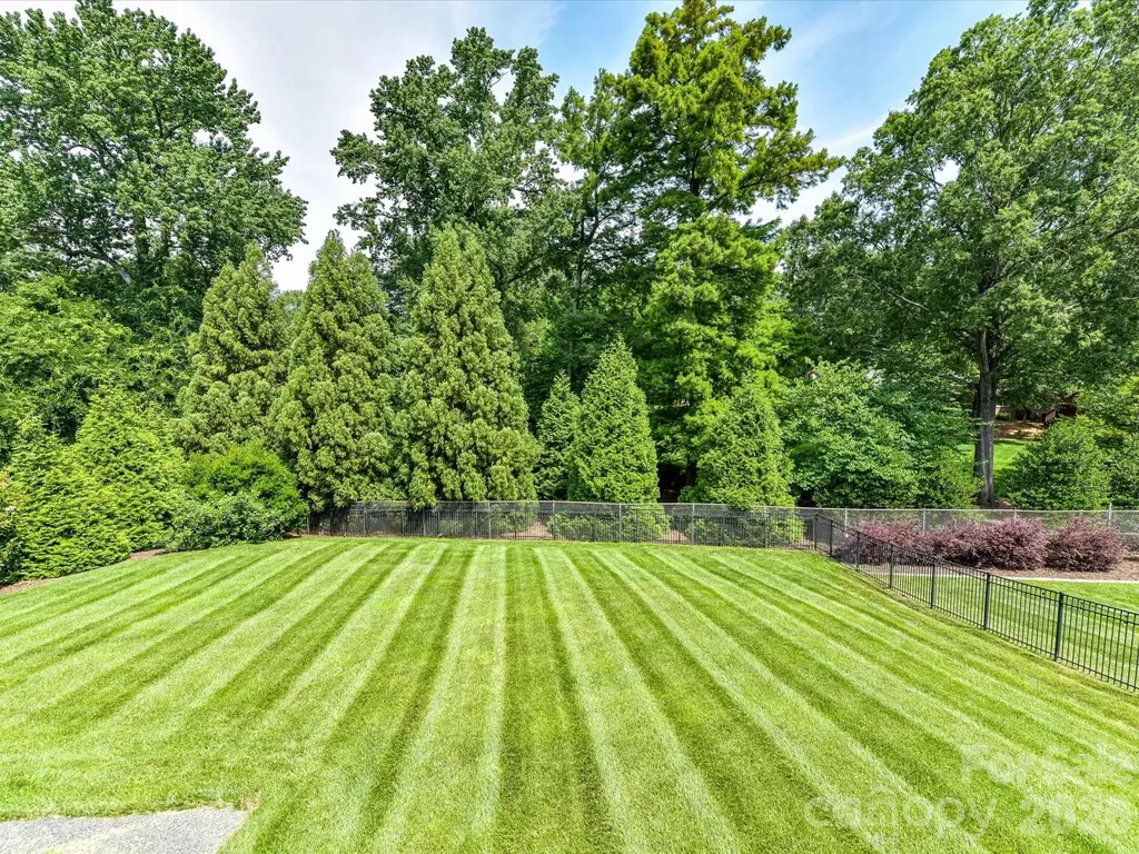 2244 Rock Creek Drive Charlotte NC 28226