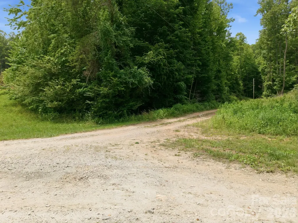 2148 White Springs Lane Lenoir NC 28645