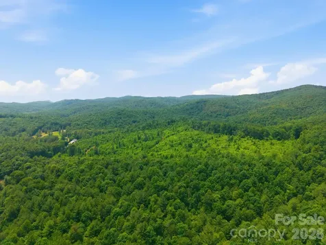 2148 White Springs Lane Lenoir NC 28645
