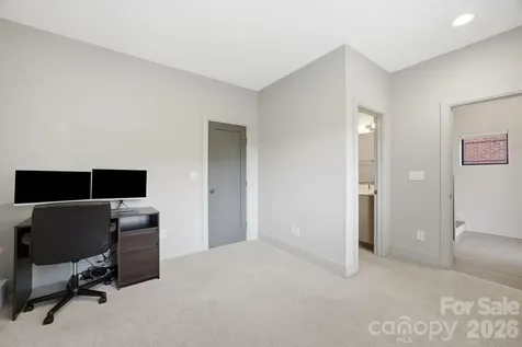 1026 Polaris Way Charlotte NC 28205