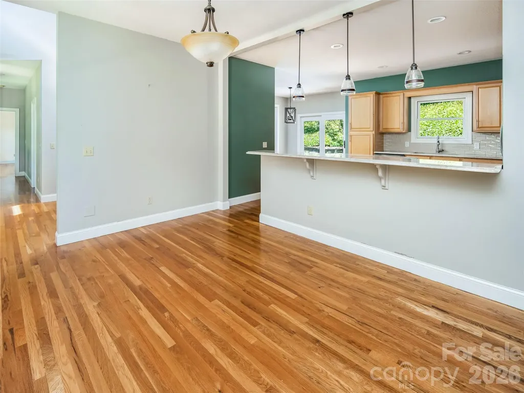 103 Woodburn Drive Swannanoa NC 28778