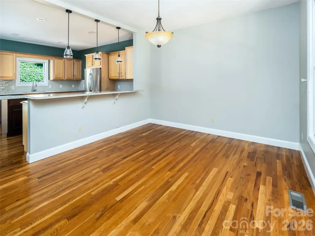 103 Woodburn Drive Swannanoa NC 28778