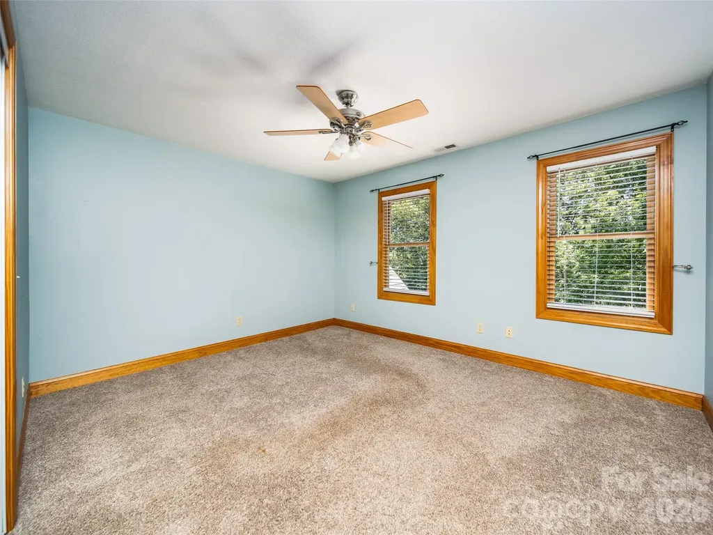 103 Woodburn Drive Swannanoa NC 28778