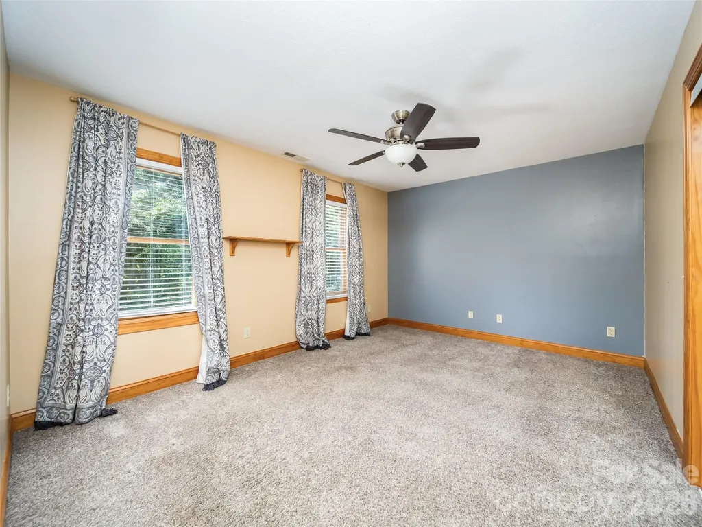 103 Woodburn Drive Swannanoa NC 28778