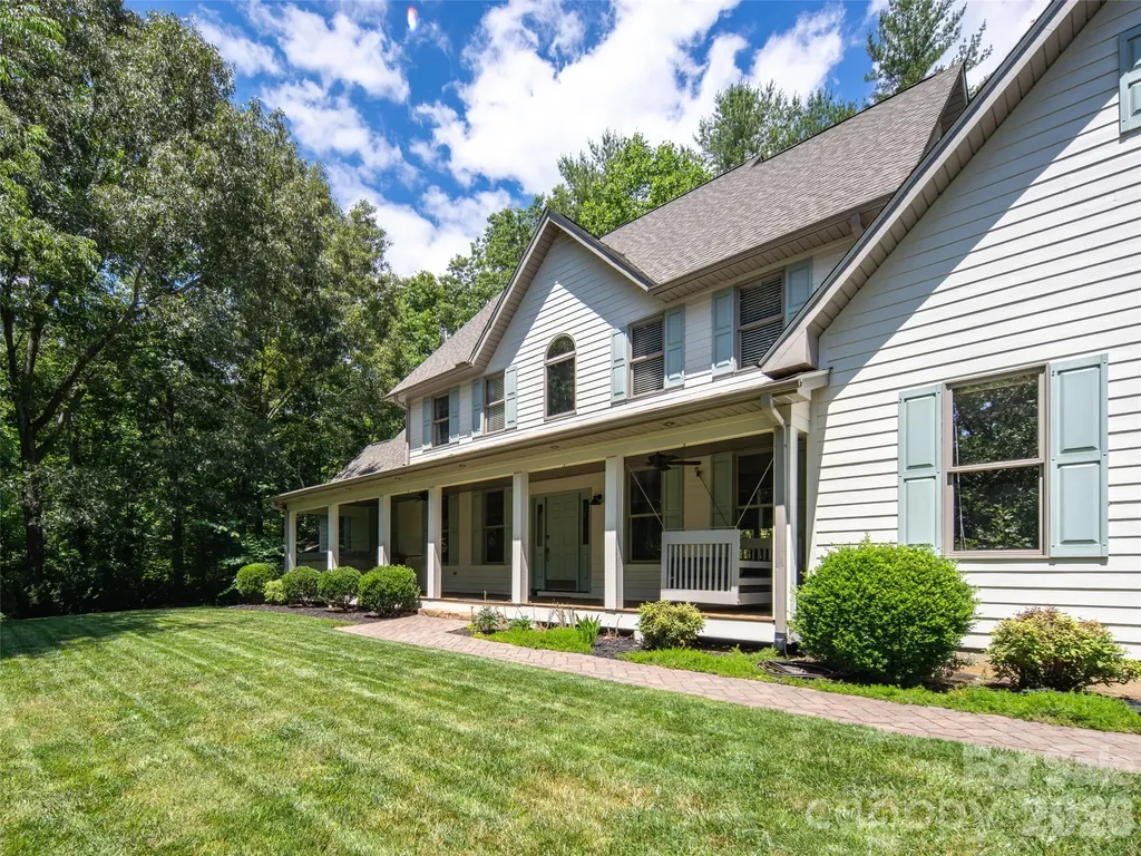 103 Woodburn Drive Swannanoa NC 28778