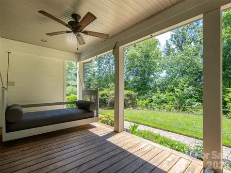 103 Woodburn Drive Swannanoa NC 28778