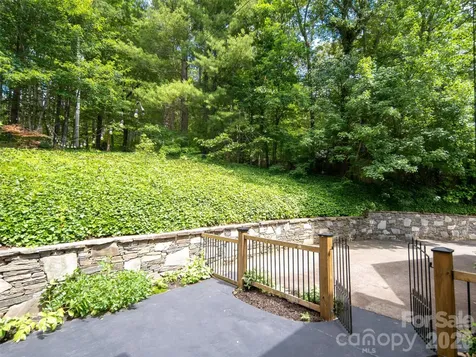 103 Woodburn Drive Swannanoa NC 28778