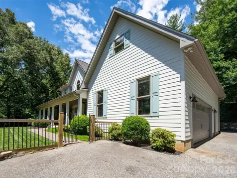 103 Woodburn Drive Swannanoa NC 28778
