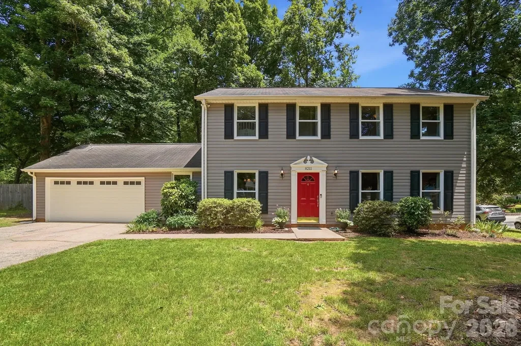 8211 Mahogany Drive Charlotte NC 28227