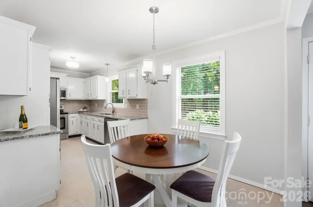 8211 Mahogany Drive Charlotte NC 28227