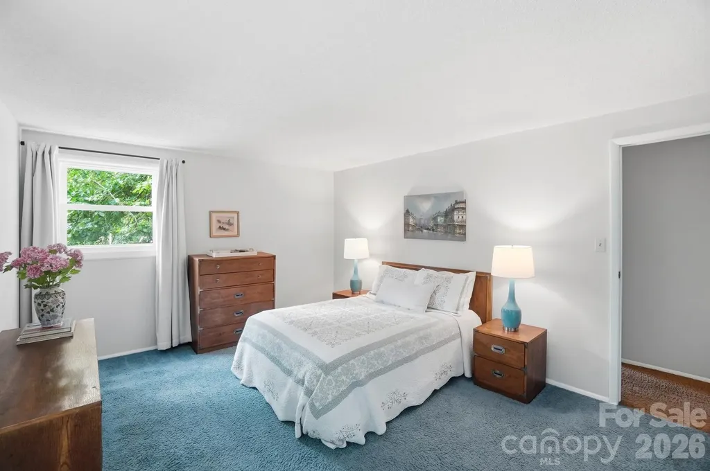8211 Mahogany Drive Charlotte NC 28227