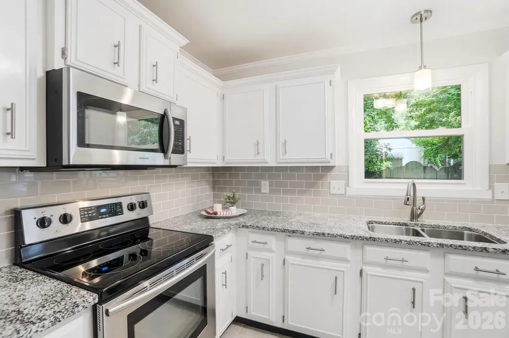8211 Mahogany Drive Charlotte NC 28227
