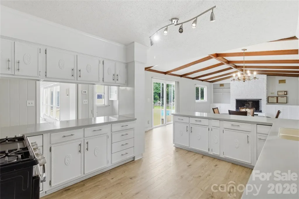 938 Sandswood Drive Gastonia NC 28054