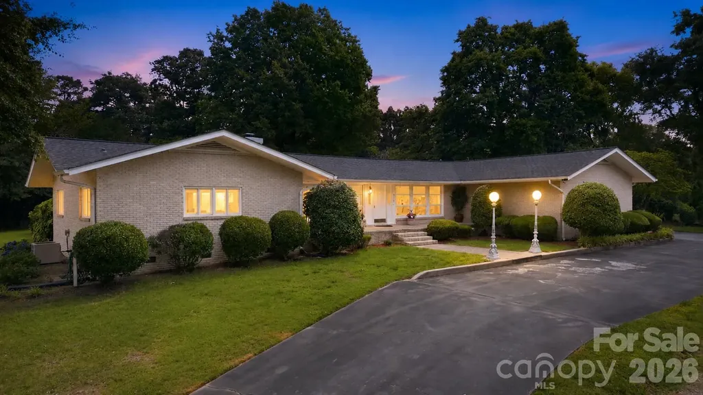 938 Sandswood Drive Gastonia NC 28054