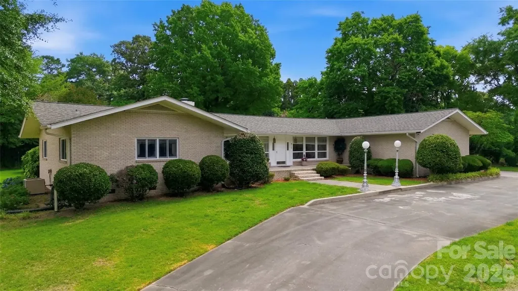 938 Sandswood Drive Gastonia NC 28054