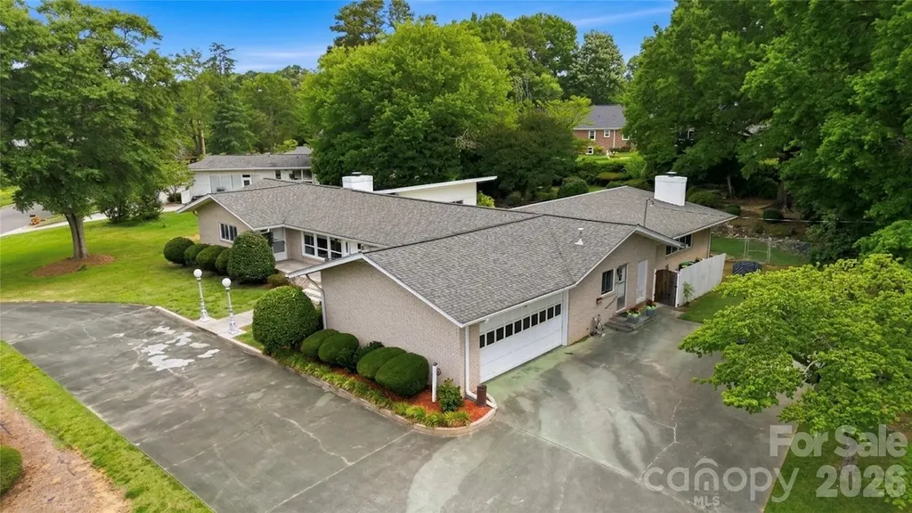 938 Sandswood Drive Gastonia NC 28054